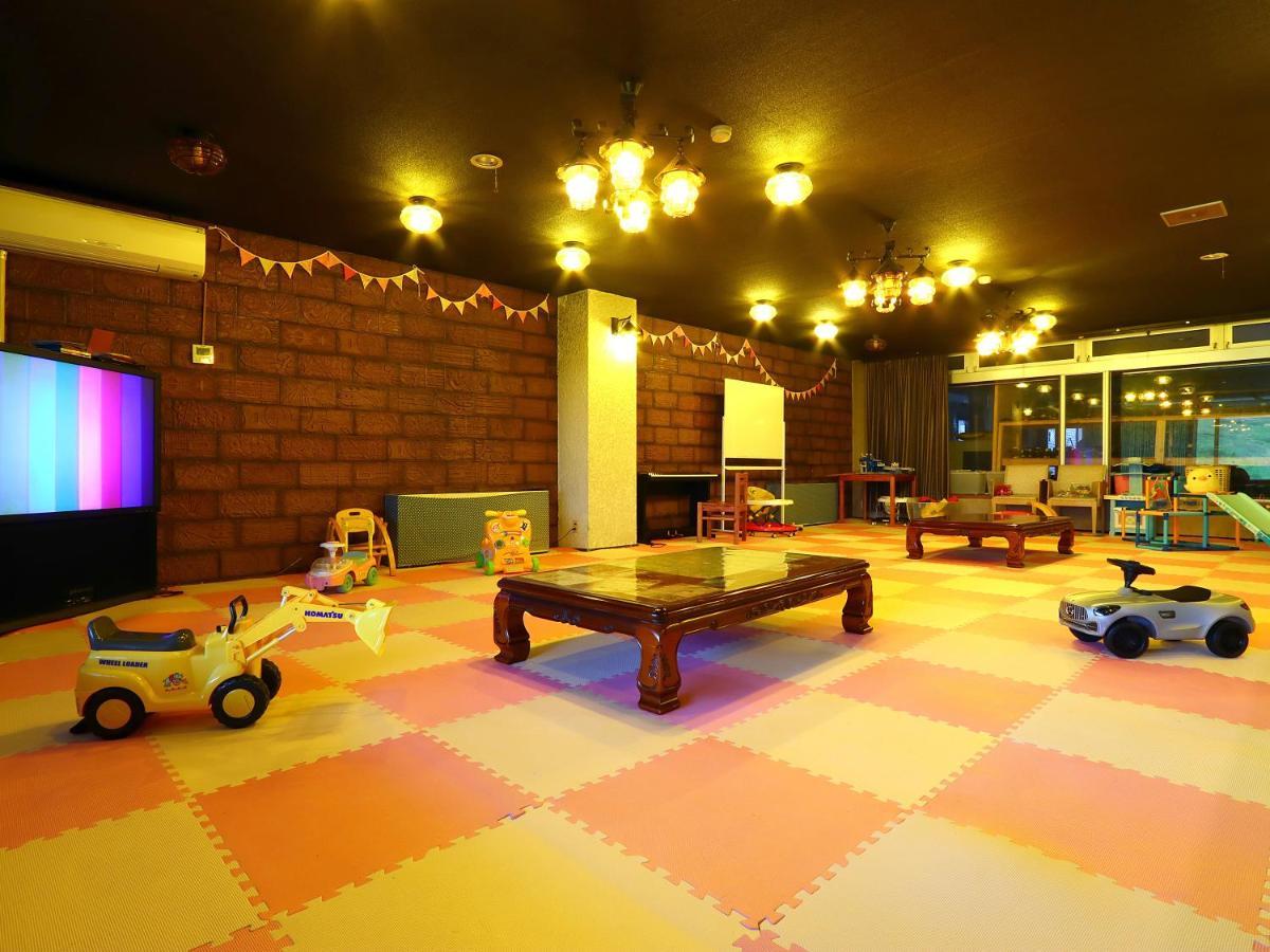 Hotel New Bernina Нагано Екстериор снимка