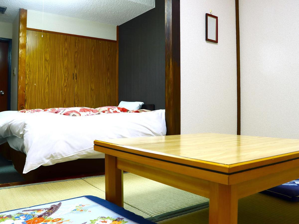 Hotel New Bernina Нагано Екстериор снимка