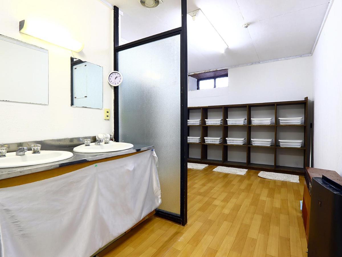 Hotel New Bernina Нагано Екстериор снимка
